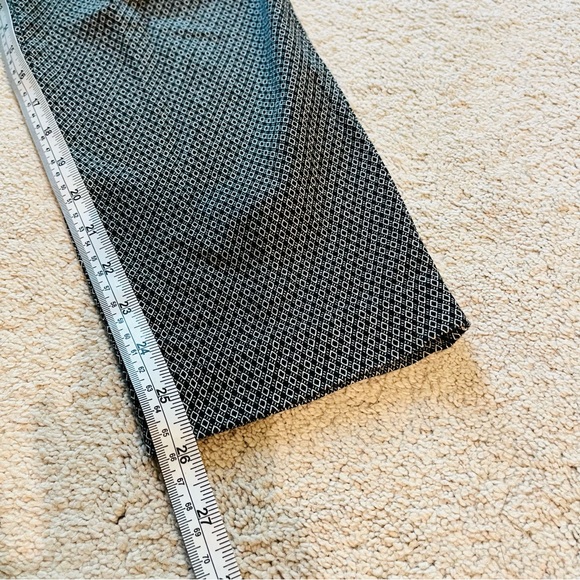 Old Navy Pixie Pants, Black and White Pattern, Size 10 - Picture 7 of 9